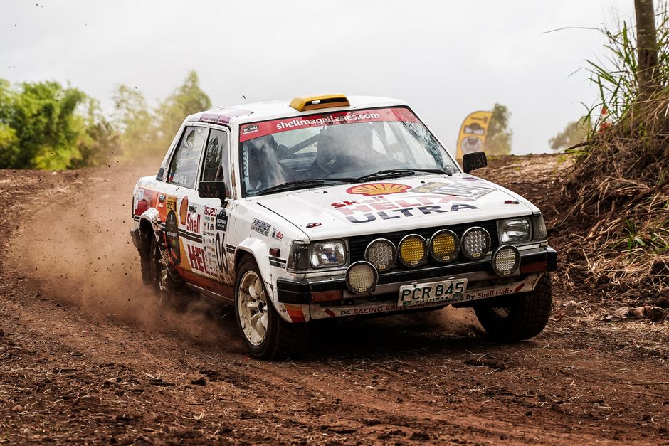Pit lane Hyundai, detail kokpit, reaksi tim selama Rally Kenya